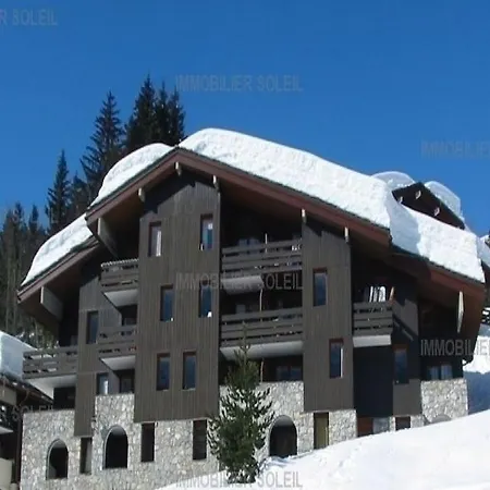 Bourgeon - *